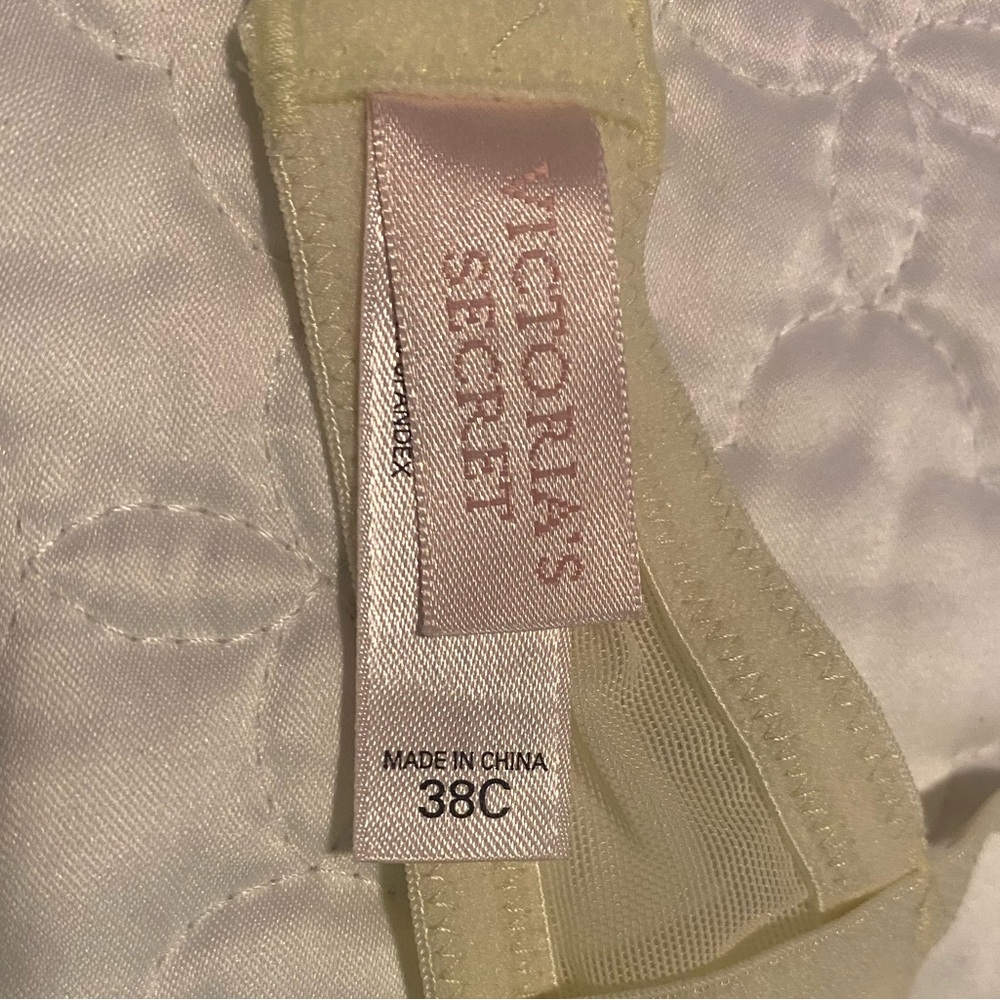 Victoria's Secret Sheer Green Floral Bra, 38C, with matching pantie, size large. - Picture 9 of 15